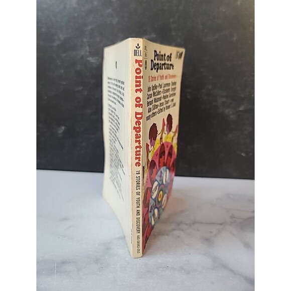 Point Of Departure 19 Stories Of Youth And Discovery Paperback - Picture 10 of 10